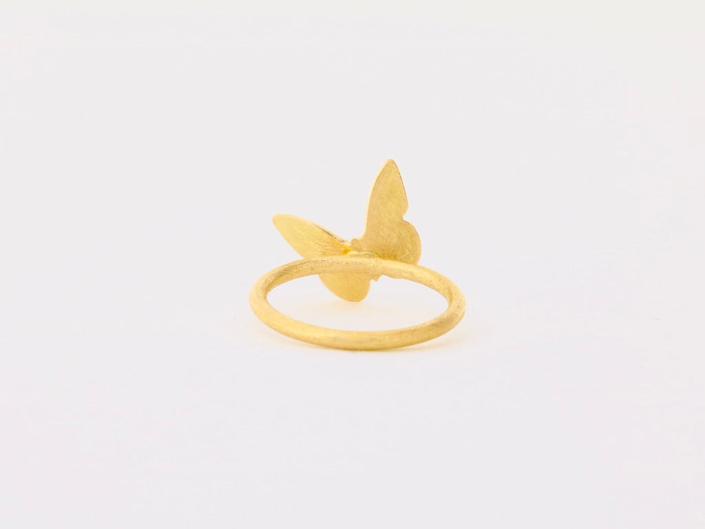 Schmetterlingring aus 18kt Gelbgold – Ein zartes Meisterwerk der Natur