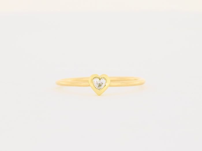 Zarter Herzdiamant-Ring aus 18kt Gelbgold