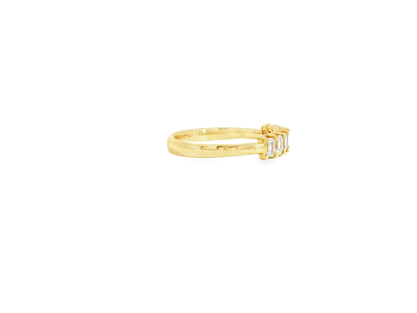 Eleganter 18kt Gelbgold-Ring mit 7 Diamanten im Baguette-Schliff