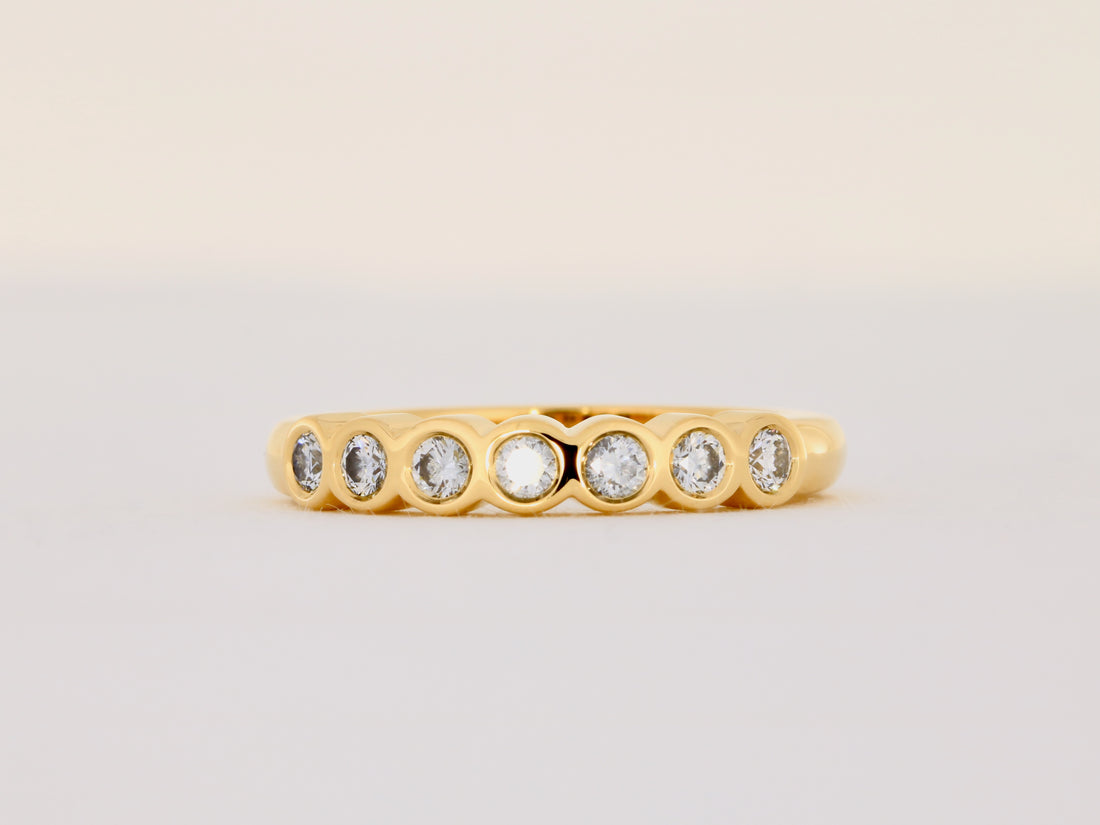 Ring aus 18kt Gelbgold mit 7 Brillanten