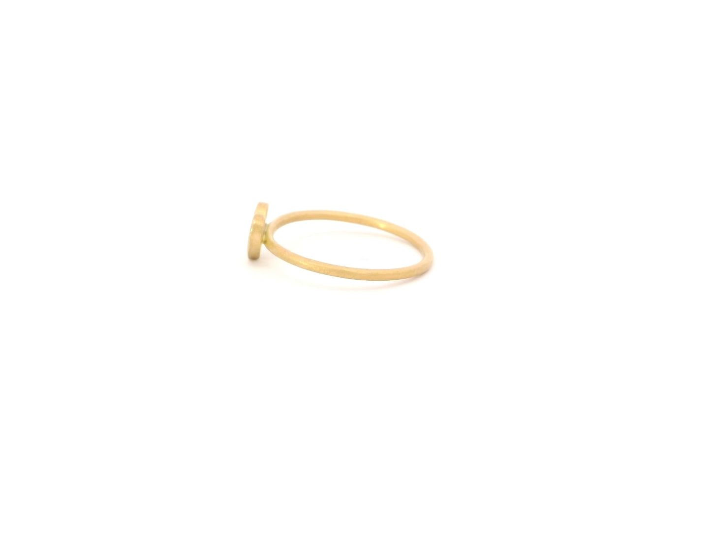 Ring aus 18kt Gelbgold mit massivem Herz