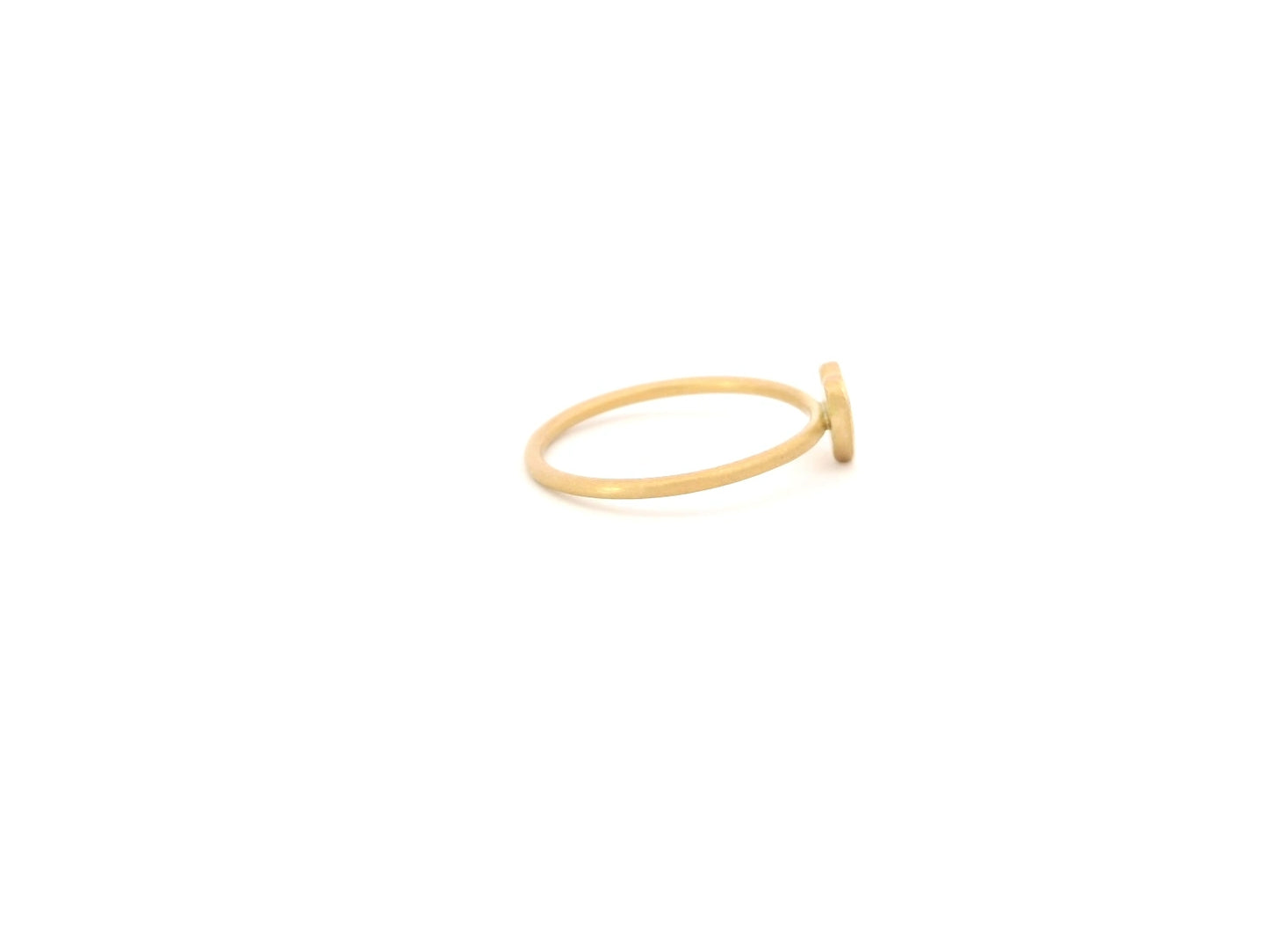Ring aus 18kt Gelbgold mit massivem Herz