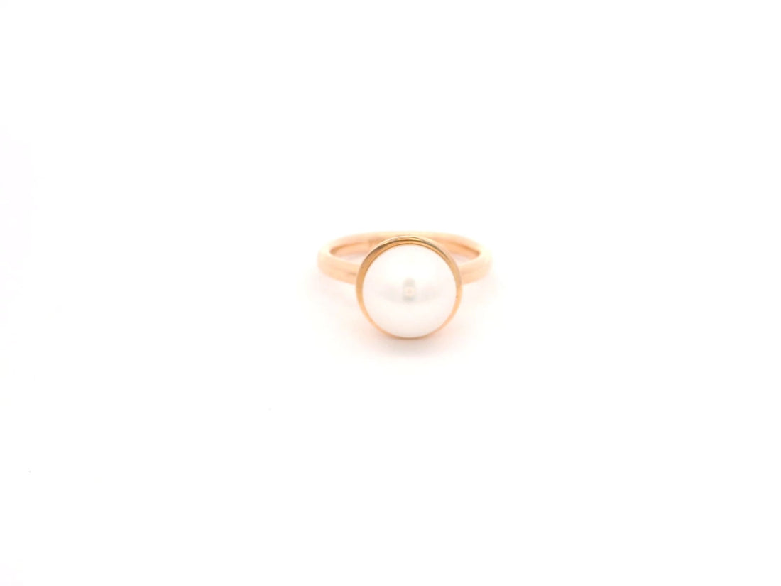 Ring mit weißer Süßwasserperle – 18kt Roségold