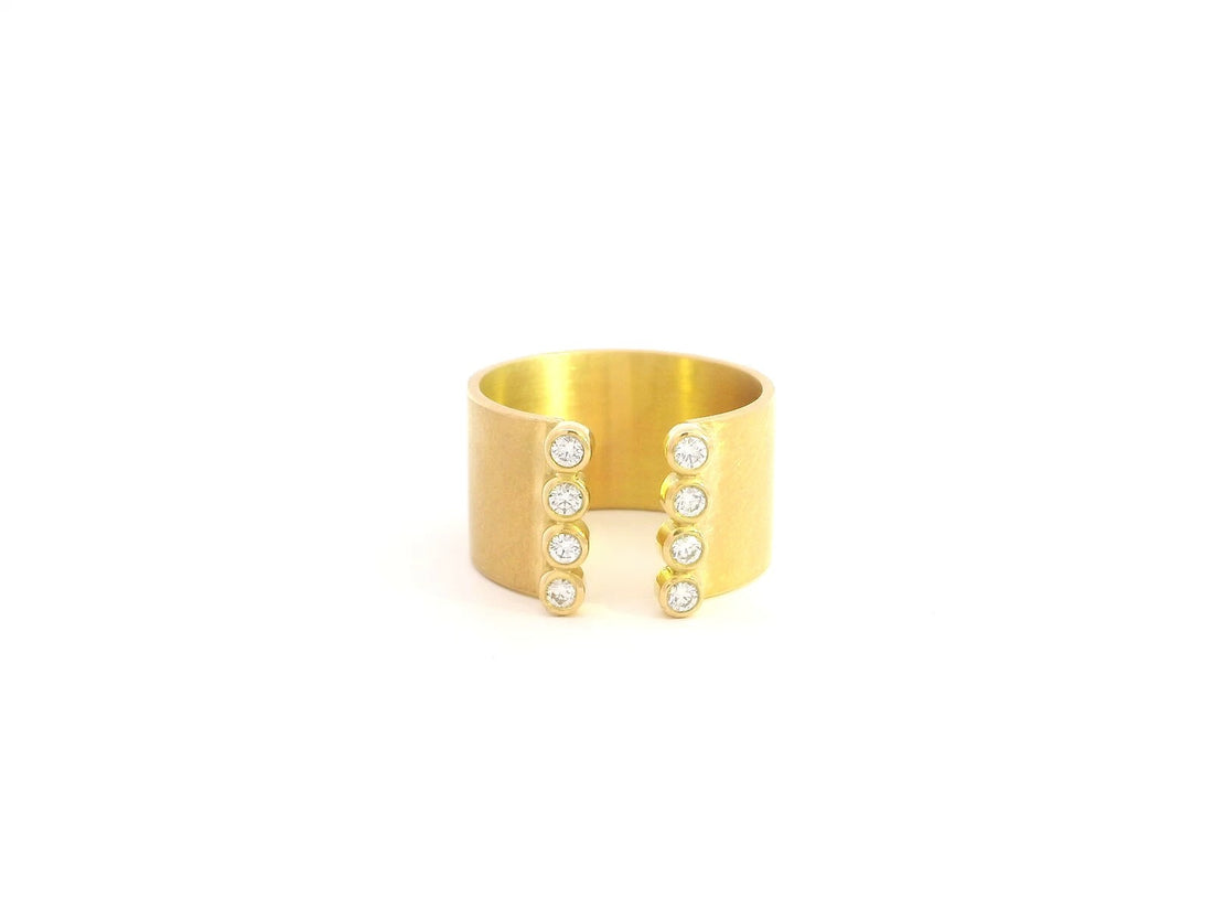 Offener Ring aus 18kt Gelbgold mit acht Brillanten