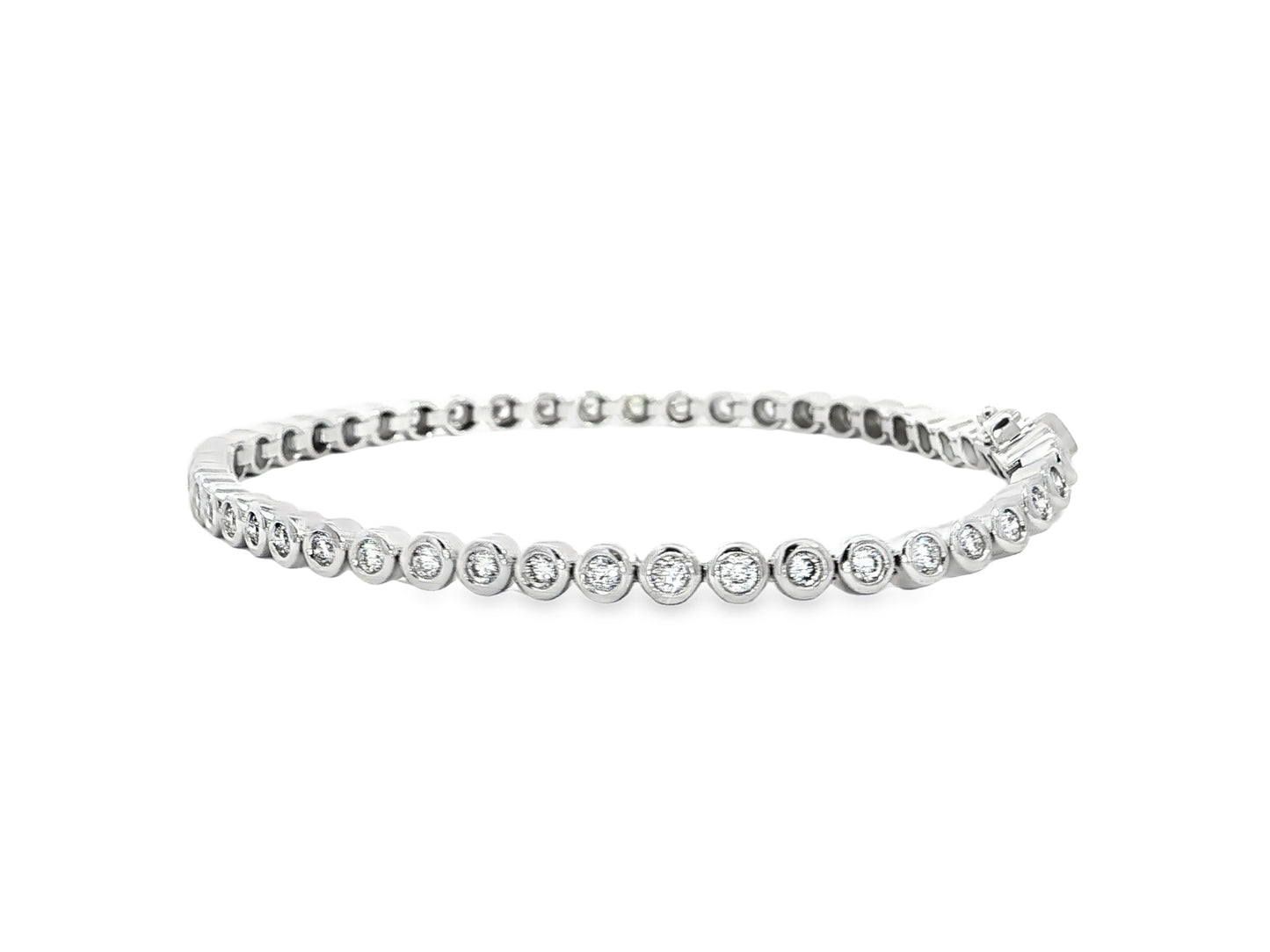 Modernes Tennisarmband in Zargenfassung – 18kt Weißgold - 1,5ct