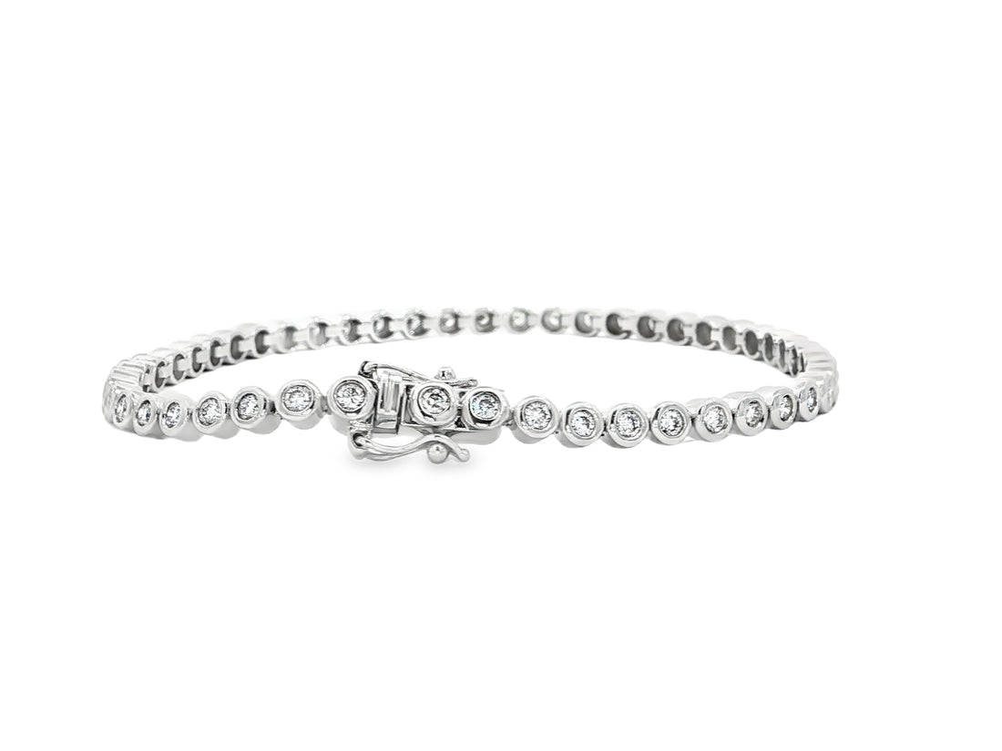 Modernes Tennisarmband in Zargenfassung – 18kt Weißgold - 2,5ct