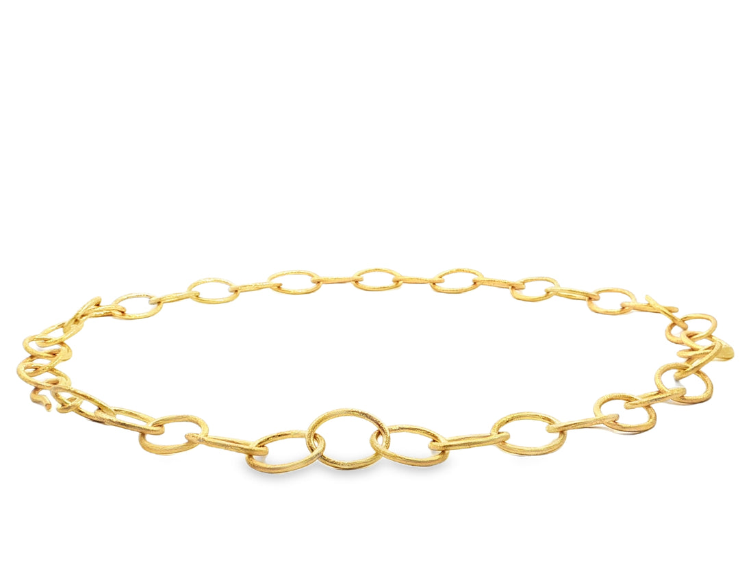 Massive handgefertigte Ösenkette aus 18kt Gelbgold – kraftvoll, elegant &amp; zeitlos