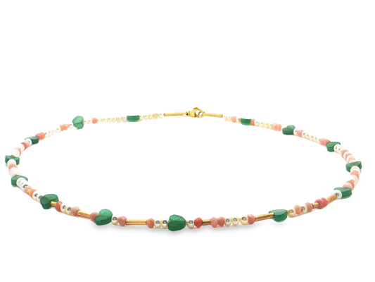 Verspielte Edelstein- und Perlenkette aus 18kt Gelbgold