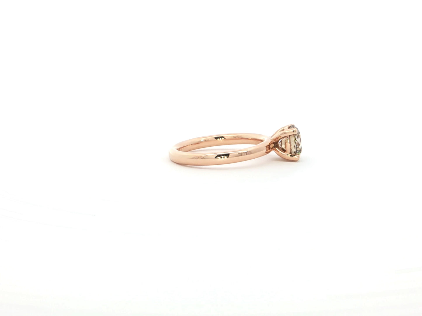 „Champagne Éternité“ – Solitärring aus 18kt Roségold mit Champagnerdiamant