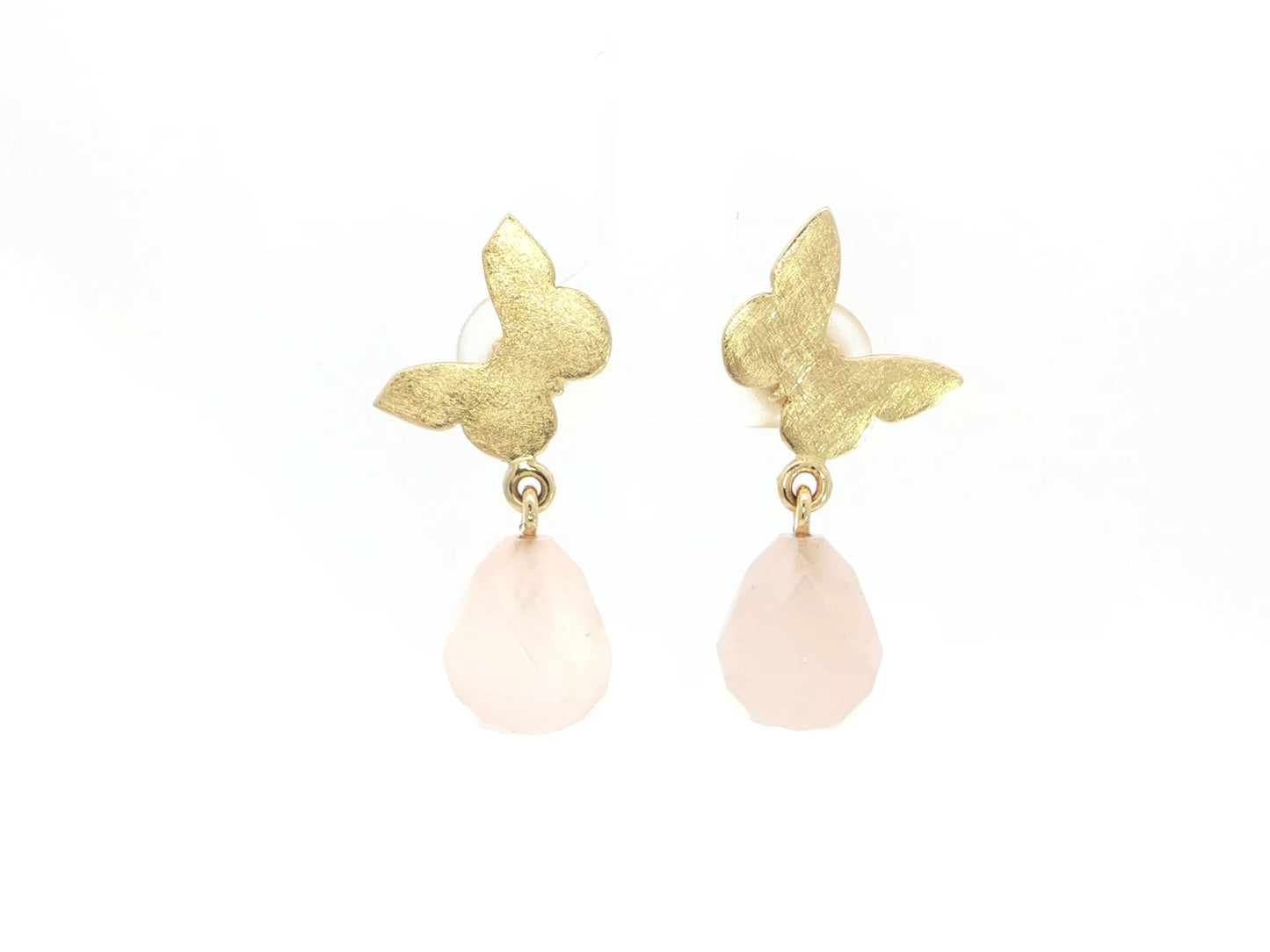Schmetterlings-Ohrstecker mit rosa Carneoltropfen – 18kt Gelbgold