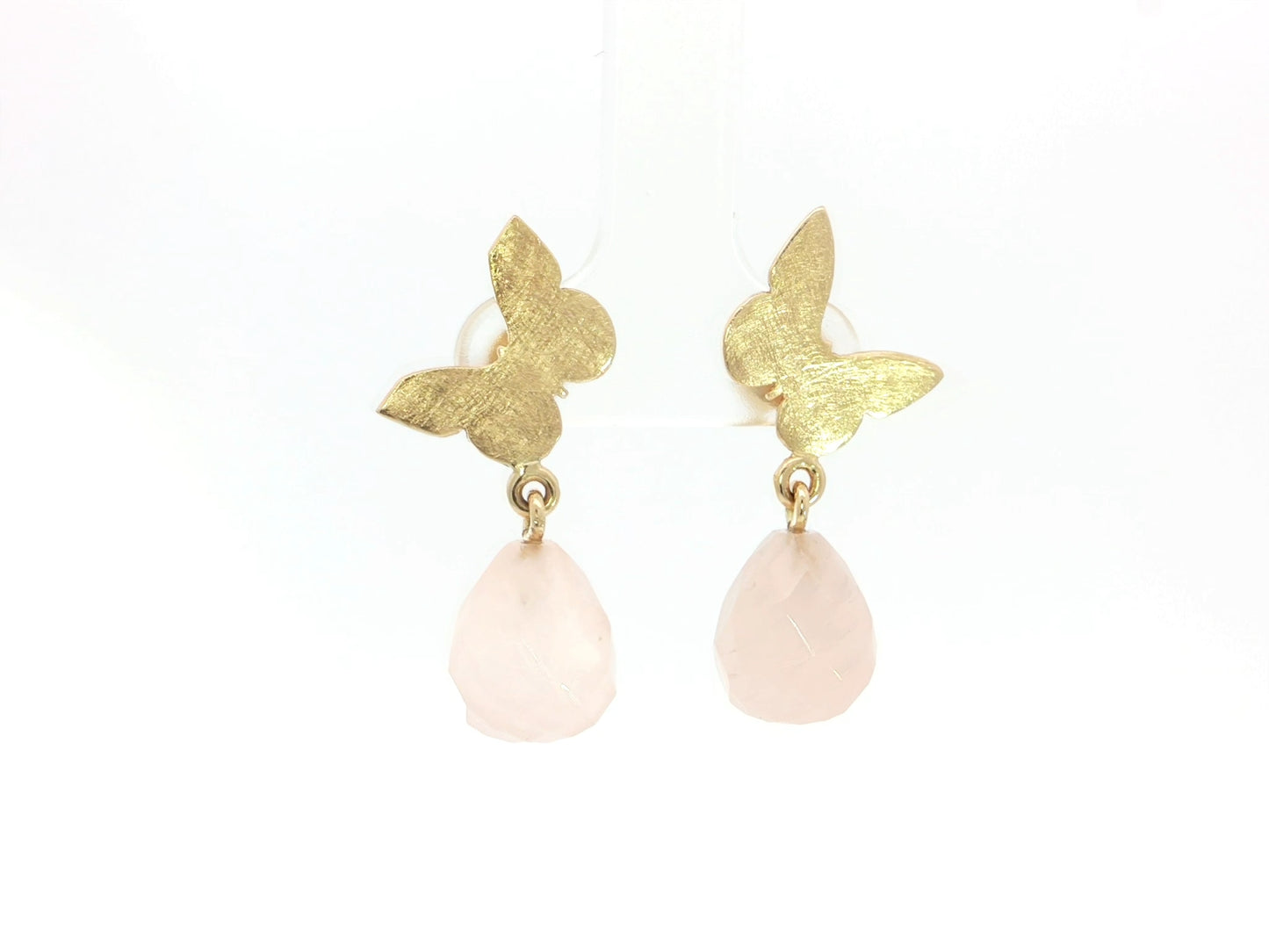 Schmetterlings-Ohrstecker mit rosa Carneoltropfen – 18kt Gelbgold