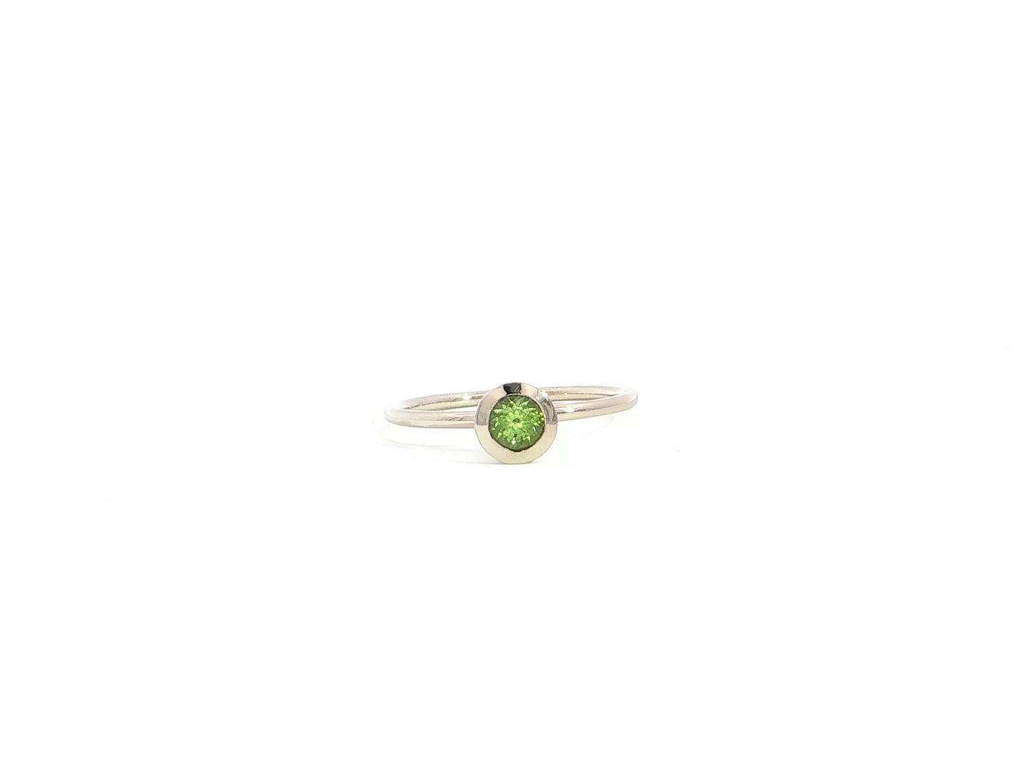 Sola · Peridot · 750er Palladium-Weißgold