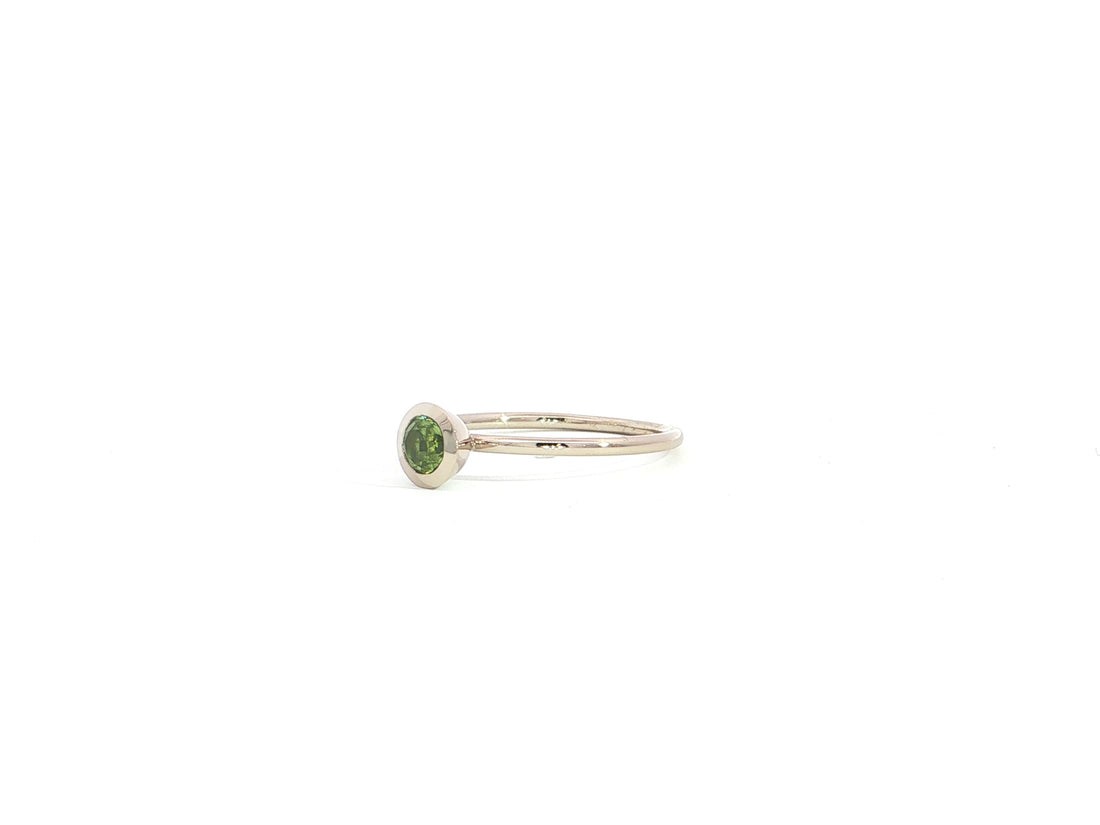 Sola · Peridot · 750er Palladium-Weißgold