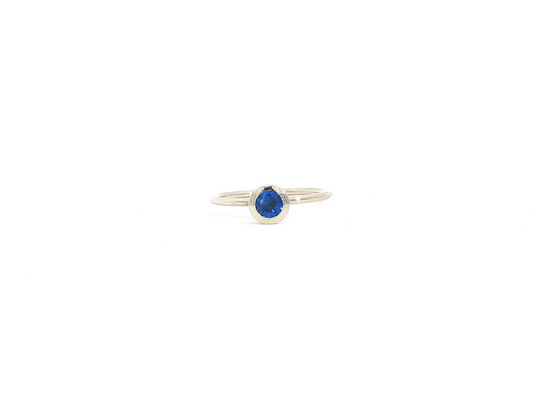 Sola · Blauer Saphir · 750er Palladium-Weißgold