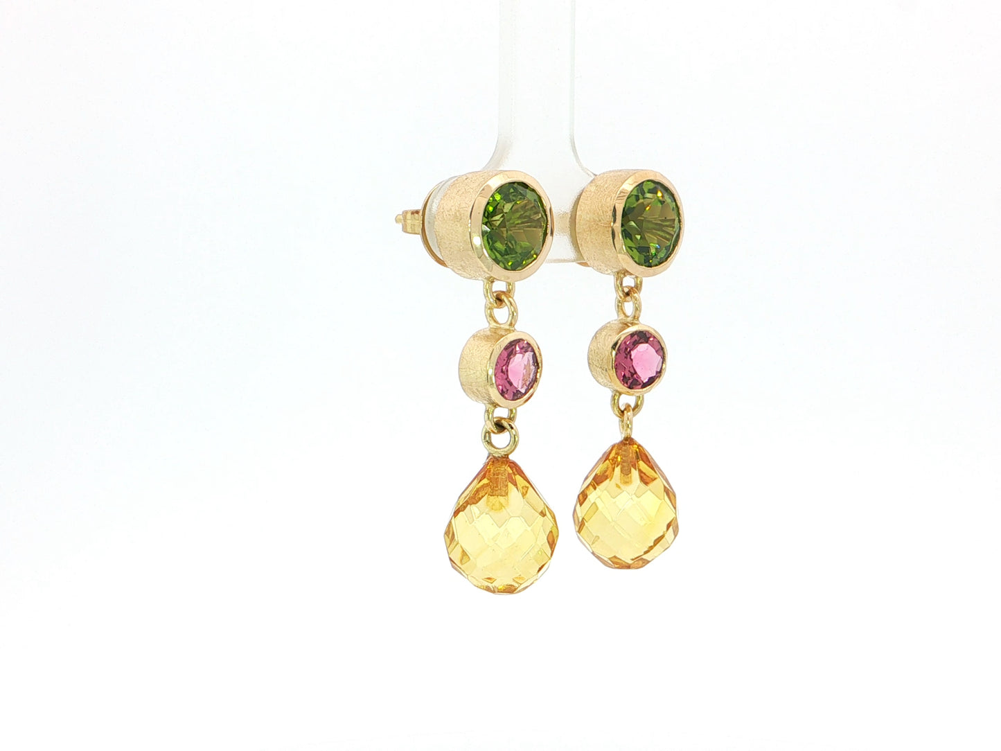 Dreiklang aus Peridot, Turmalin & Bernstein – Ohrstecker 18kt Gelbgold