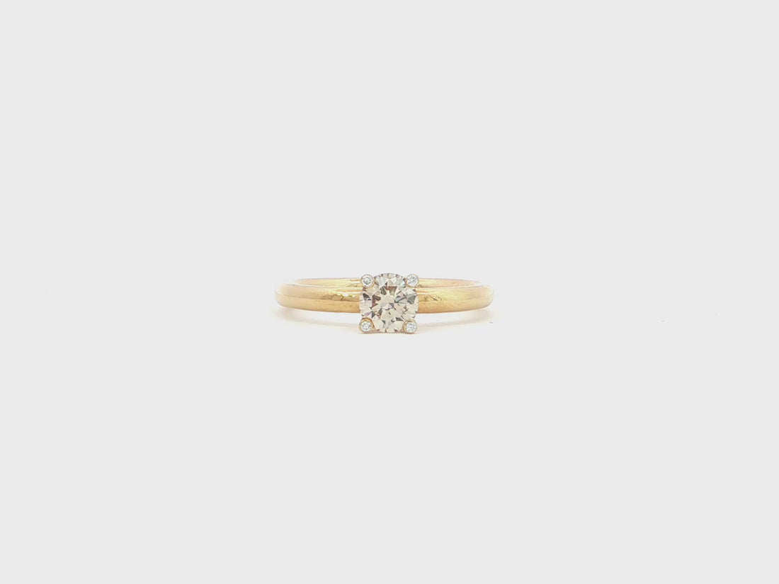Verlobungsring – Solitär aus 18kt Gelbgold mit Champagner-Diamant 0,50 ct